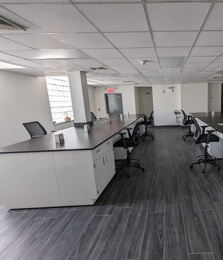 Flexible Creative Workspace at Harbor Meeting Center, Staten Island